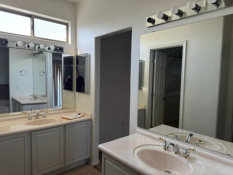 5400 S Hardy Dr #118 — Photo 20