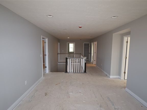 5th image of 230 Tilly Ct #4