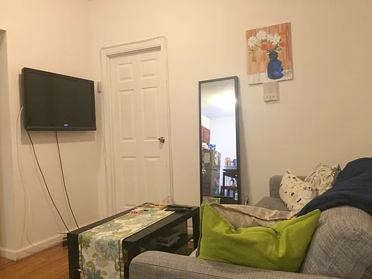 Rented by Bold New York | media 16