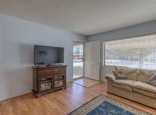 1021 Dakota St SE, Albuquerque, NM 87108