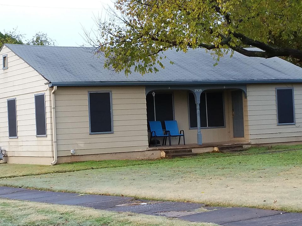 1st image of 2939 Gossett Dr APT B