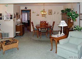3rd image of 20 Laurel Ave APT 77