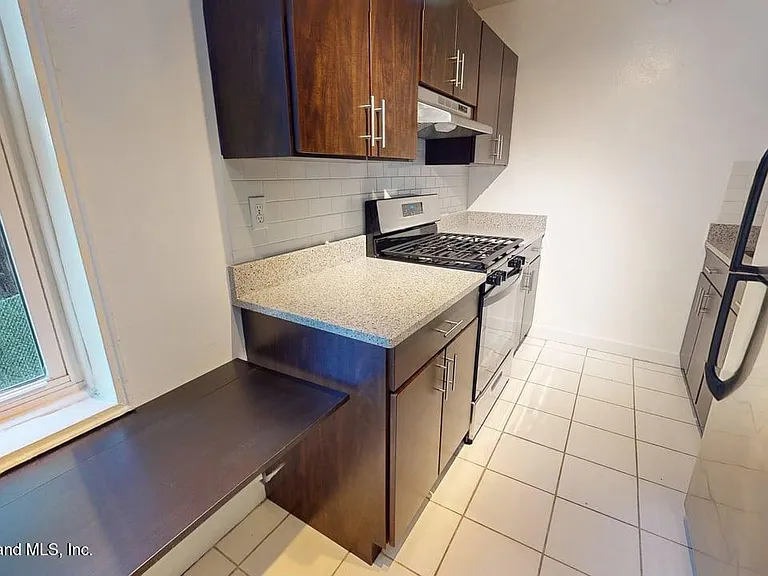 36 Hamilton Ave #1P — Photo 8