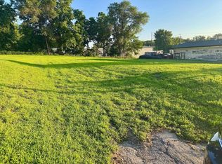 1611 Portland Ave, Savanna, IL 61074