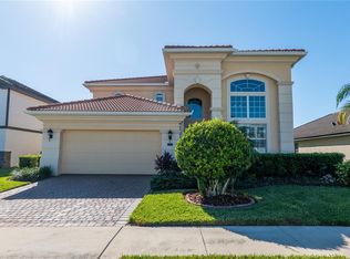 221 Lake Vista Dr, Auburndale, FL 33823