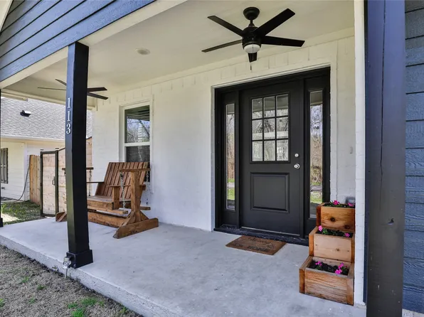 113 W Elm St, Whitewright, TX 75491