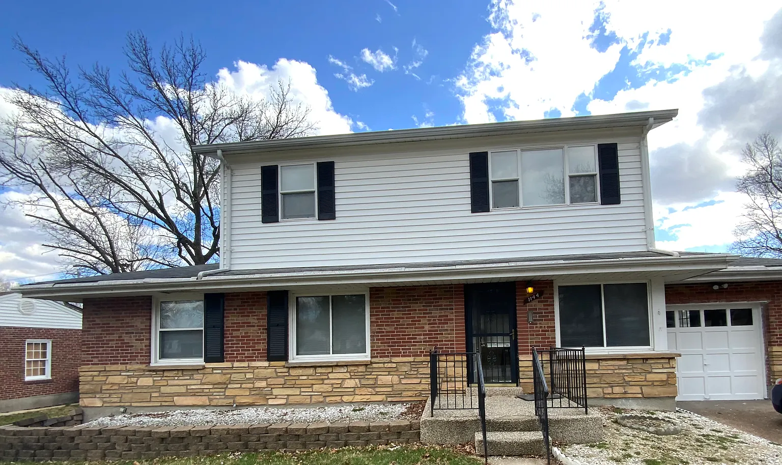 1144 Bosworth Dr photo 1