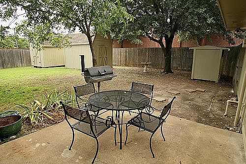 3rd image of 4008 La Paz Ct