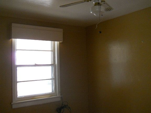 5th image of 716 Ailcie St