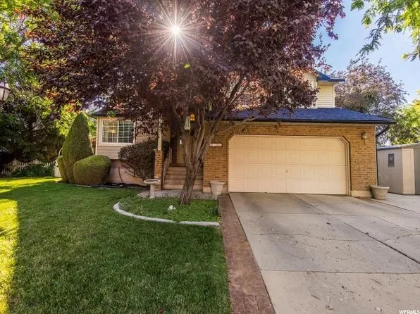 11492 S Equestrian Dr, South Jordan, UT 84095