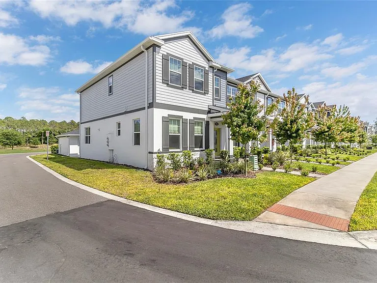 9201 Gran Teatro Dr — Photo 2