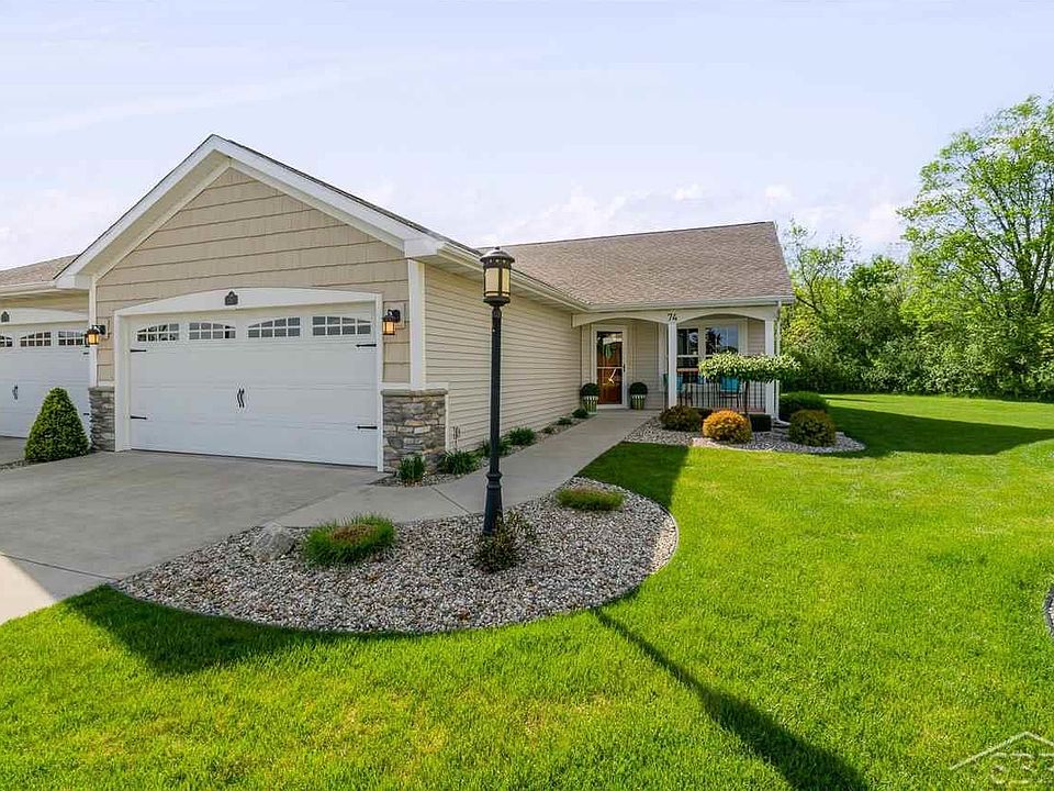 1st image of 74 Tuscany Cir
