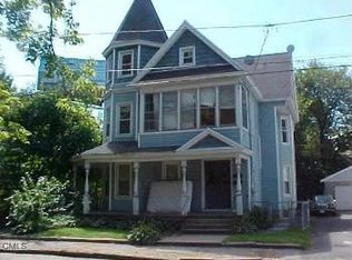 37 Gem Ave, Bridgeport, CT 06606