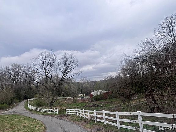 4th image of 1505 Wagon Trail Ln
