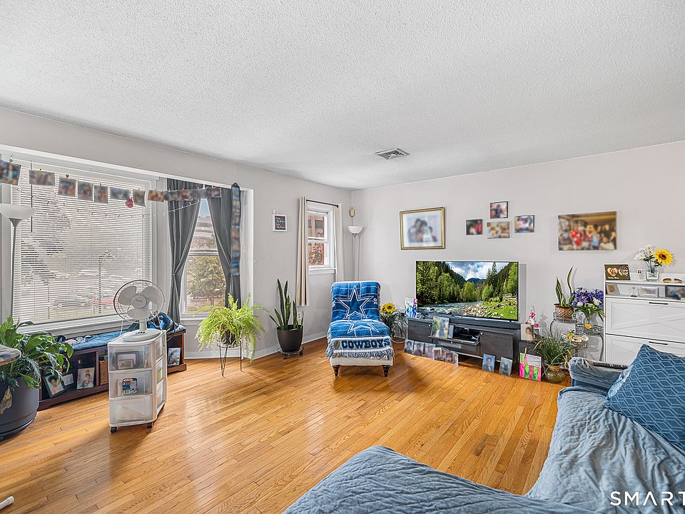 1st image of 10 Franklin Avenue #H
