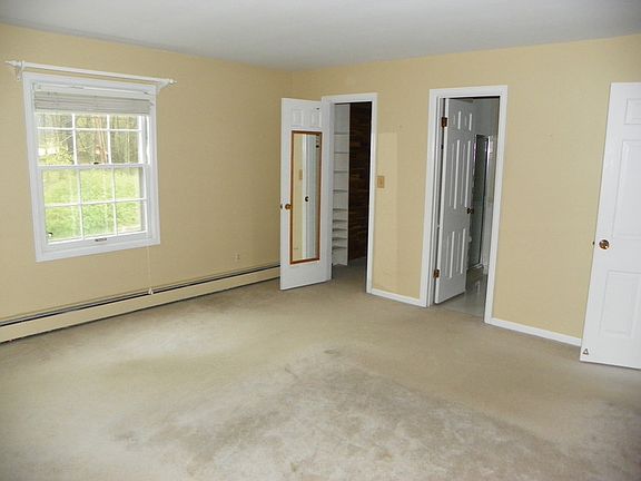4th image of 1701 Dilloway Dr