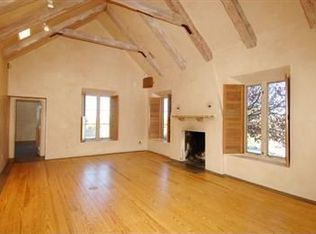 11 Champes Pinon, Lamy, NM 87540