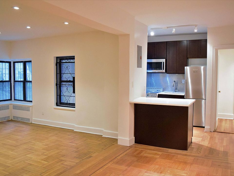 1st image of 230 Park Place #1N