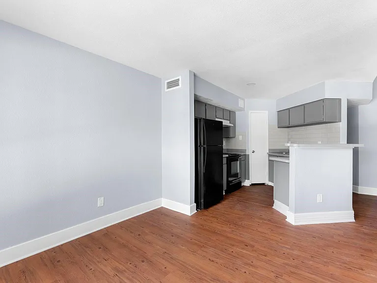 7200 T C Jester Blvd #1004 — Photo 14