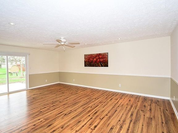 4th image of 7710 Hearthstone Way