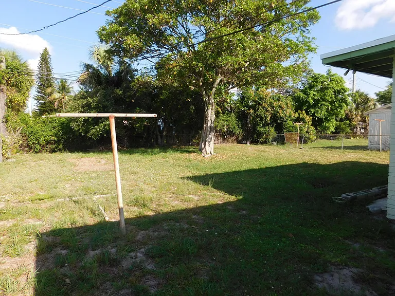 435 NW 30th Ave — Photo 23