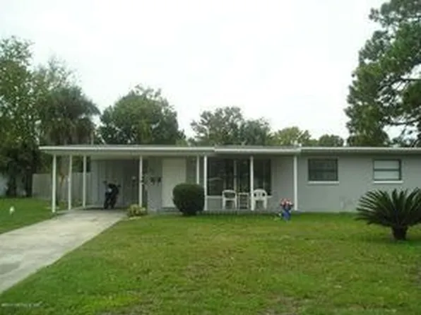 1762 Hawaii Dr E, Jacksonville, FL 32246