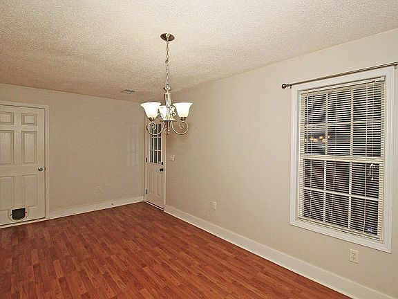 4th image of 1190 Braddock Ave