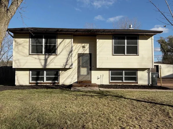 607 North WILLOW AVENUE, Marshfield, WI 54449