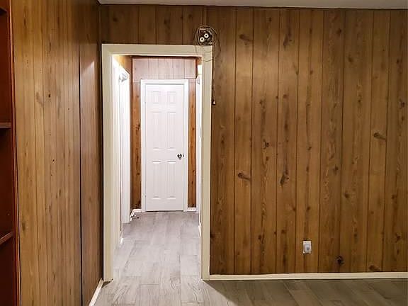 5th image of 9409 Sierra Dr