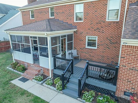 3rd image of 1304 Lilac Ave