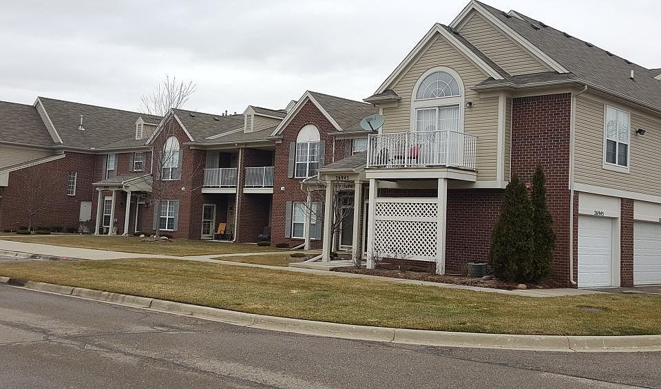 1st image of 26944 Carrington Pl #31
