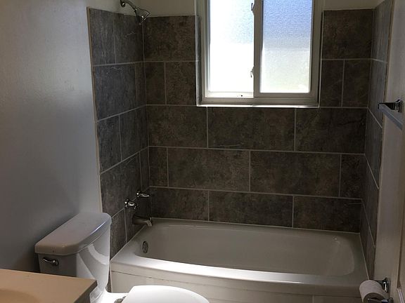 3rd image of 10794 Tropic Dr