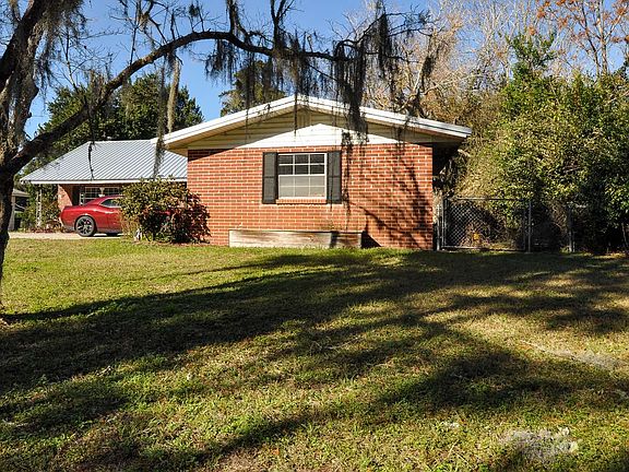 4th image of 171 SE Arapahoe Ln
