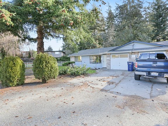3rd image of 1602 E Hazel Ave