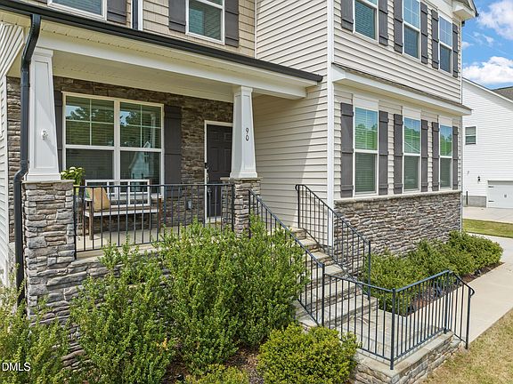 2nd image of 90 Ironwood Blvd