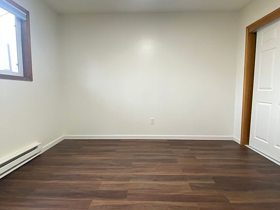 5th image of 1721 E 12th St #15