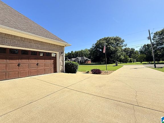 4th image of 2890 Buckhaven Dr