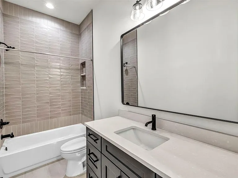8209 Polar Dr — Photo 32
