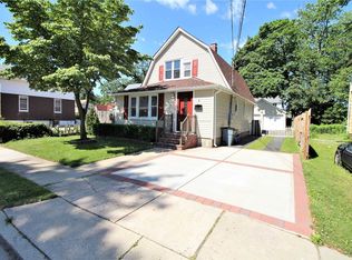 1 Fargo St, Baldwin, NY 11510