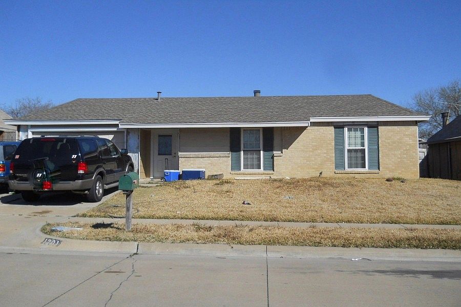1st image of 1201 Cedar Hill Ln