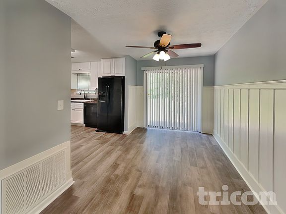 5th image of 1370 High Country Ct