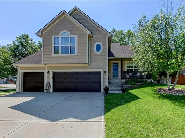 1750 Bridget Pl, Liberty, MO 64068