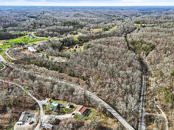 2nd image of 6930 Winchester Rd