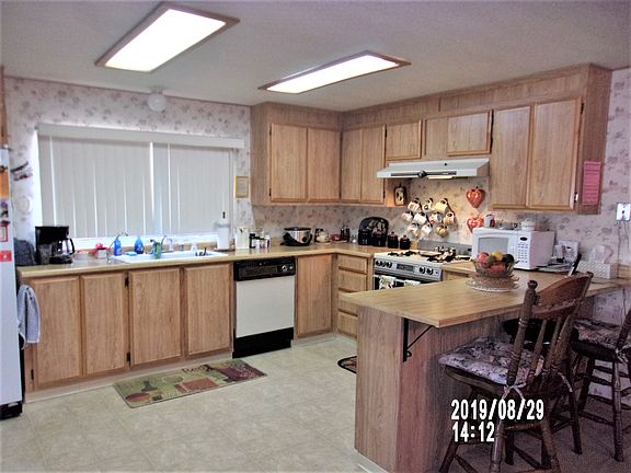 5th image of 1809 Paris Ln