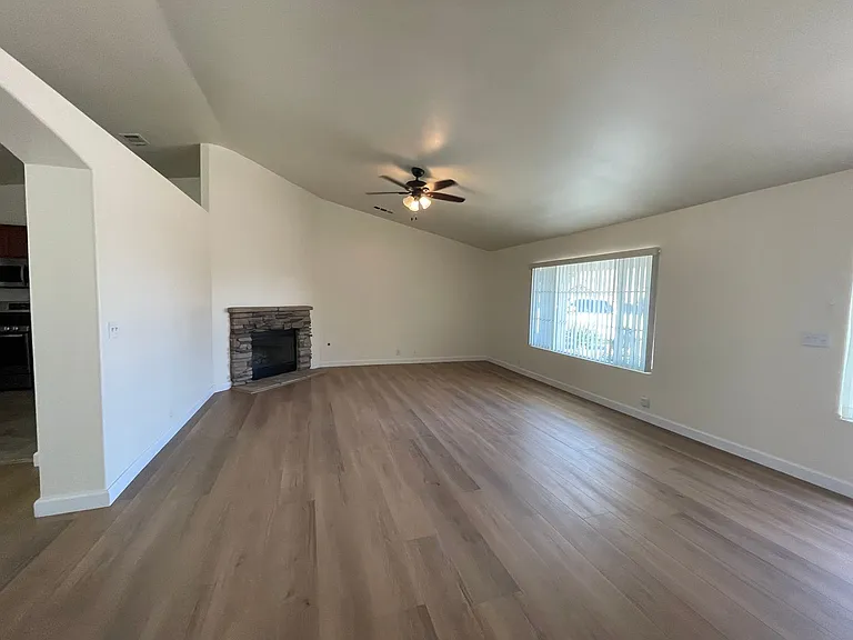21256 Vidal Ct — Photo 22