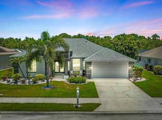 697 Carriage Hill Rd, Melbourne, FL 32940