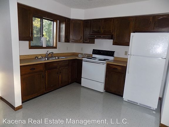 4th image of 285 Juniper Ct