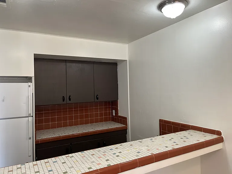 Modern & Spacious 1 Bedroom Apts - Quality SE Community — Photo 8