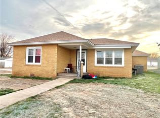 700 N Oklahoma St, Thomas, OK 73669