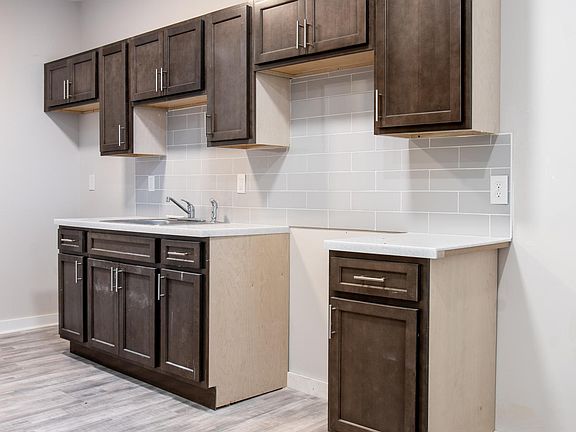 5th image of 3118 N 8th St #1F1